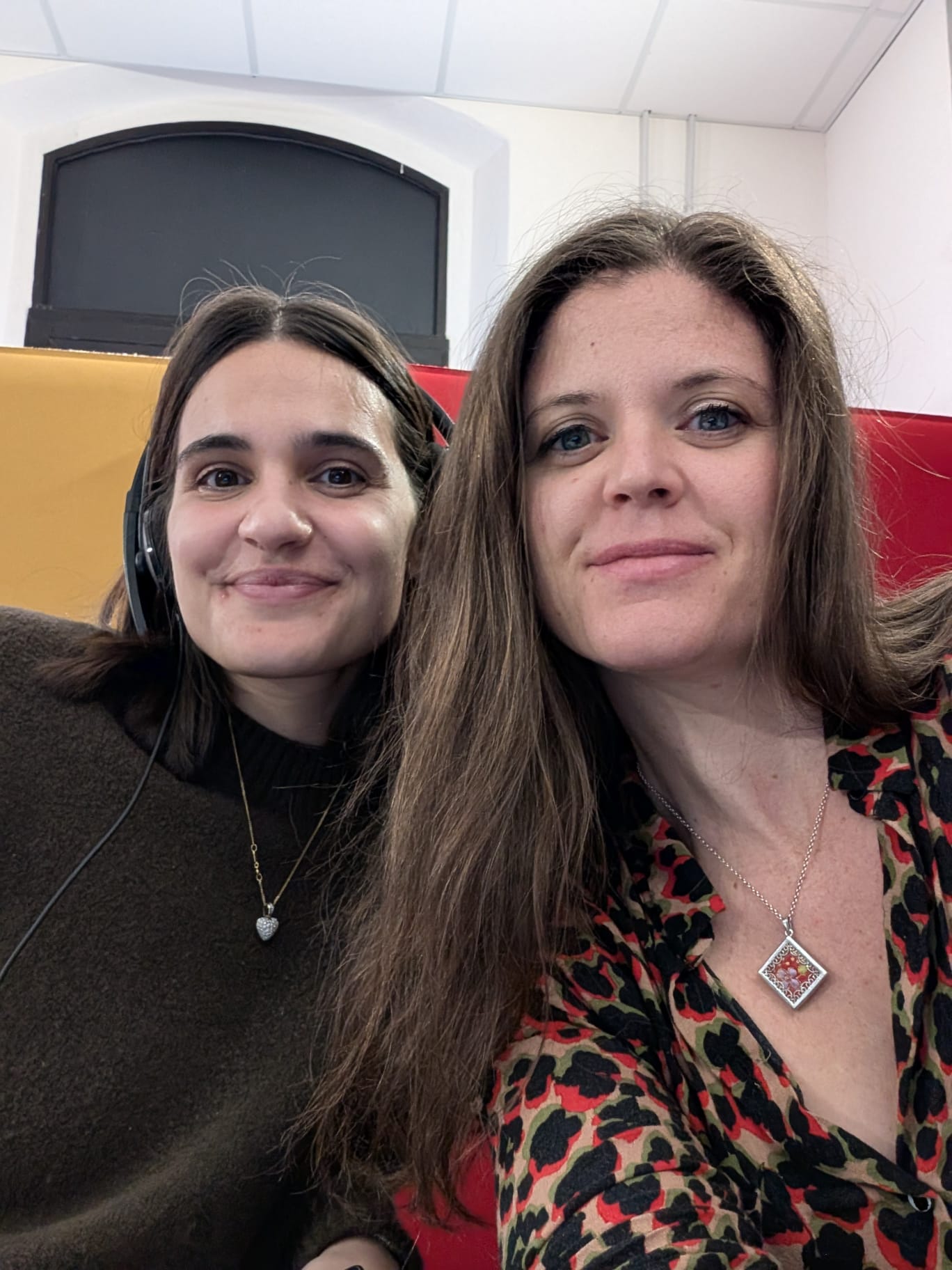 Virginia Pili e Annabelle Peretti, traduttrici e interpreti a Cagliari